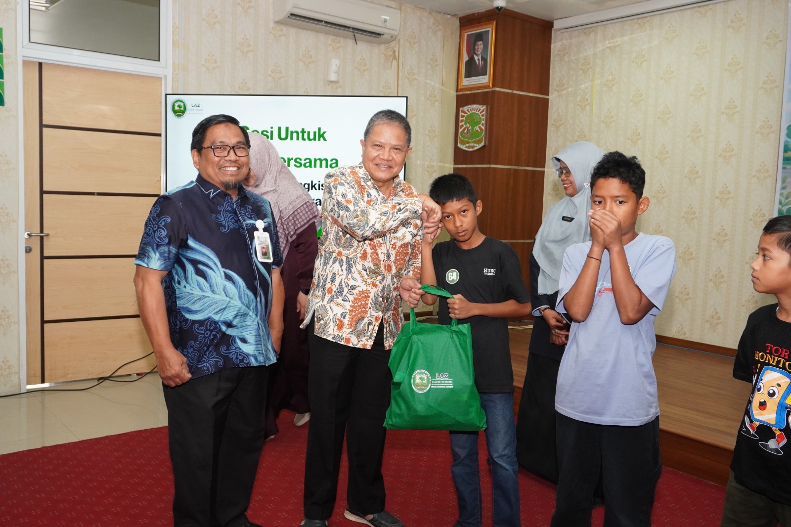 Memasuki Libur Sekolah, Tujuh Puluh Anak Siap dikhitan dalam Rangka Dies Ke-70 Universitas Andalas